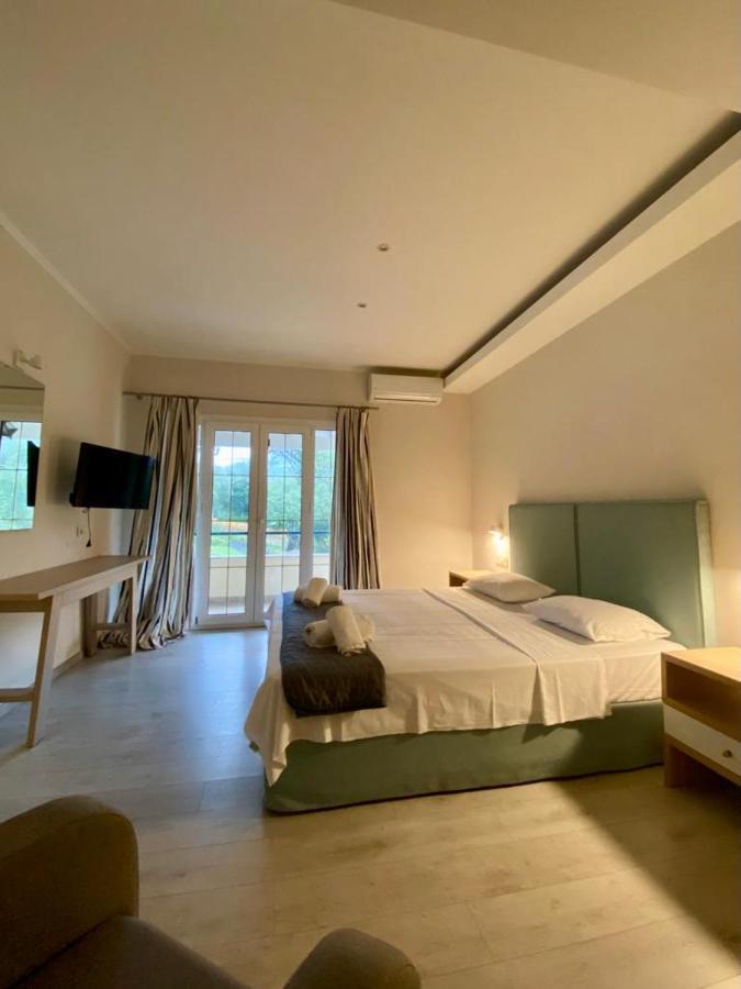 Callisto Beach Hotel Liapades Exteriér fotografie